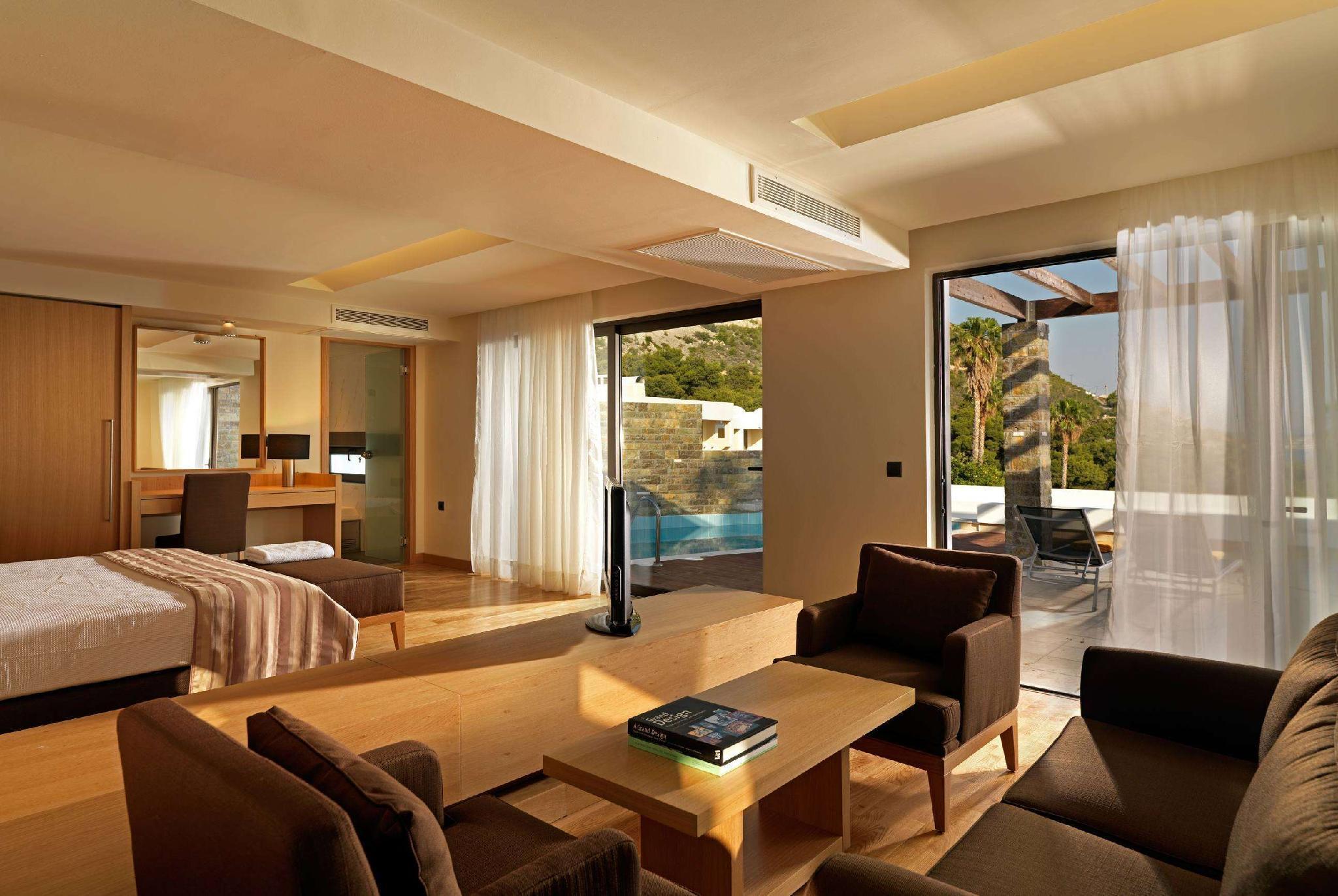 Ramada Loutraki Poseidon Resort Exterior photo