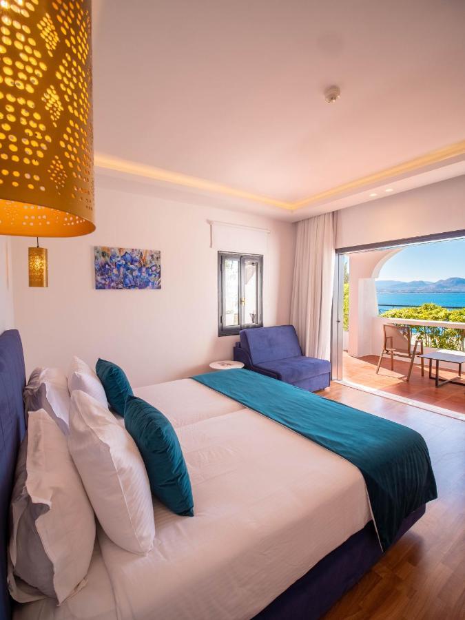 Ramada Loutraki Poseidon Resort Exterior photo