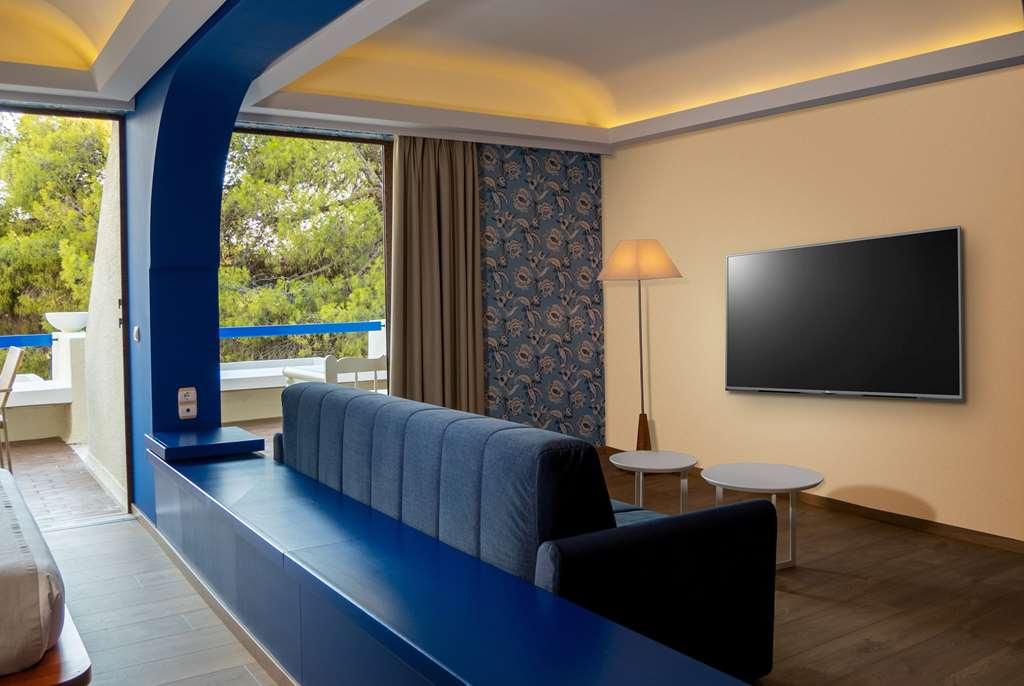 Ramada Loutraki Poseidon Resort Room photo
