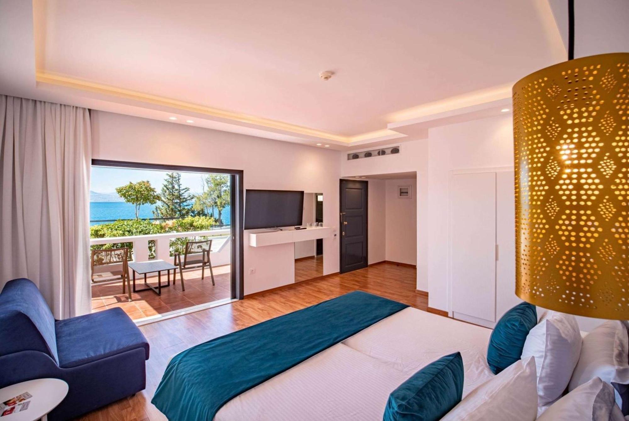 Ramada Loutraki Poseidon Resort Exterior photo